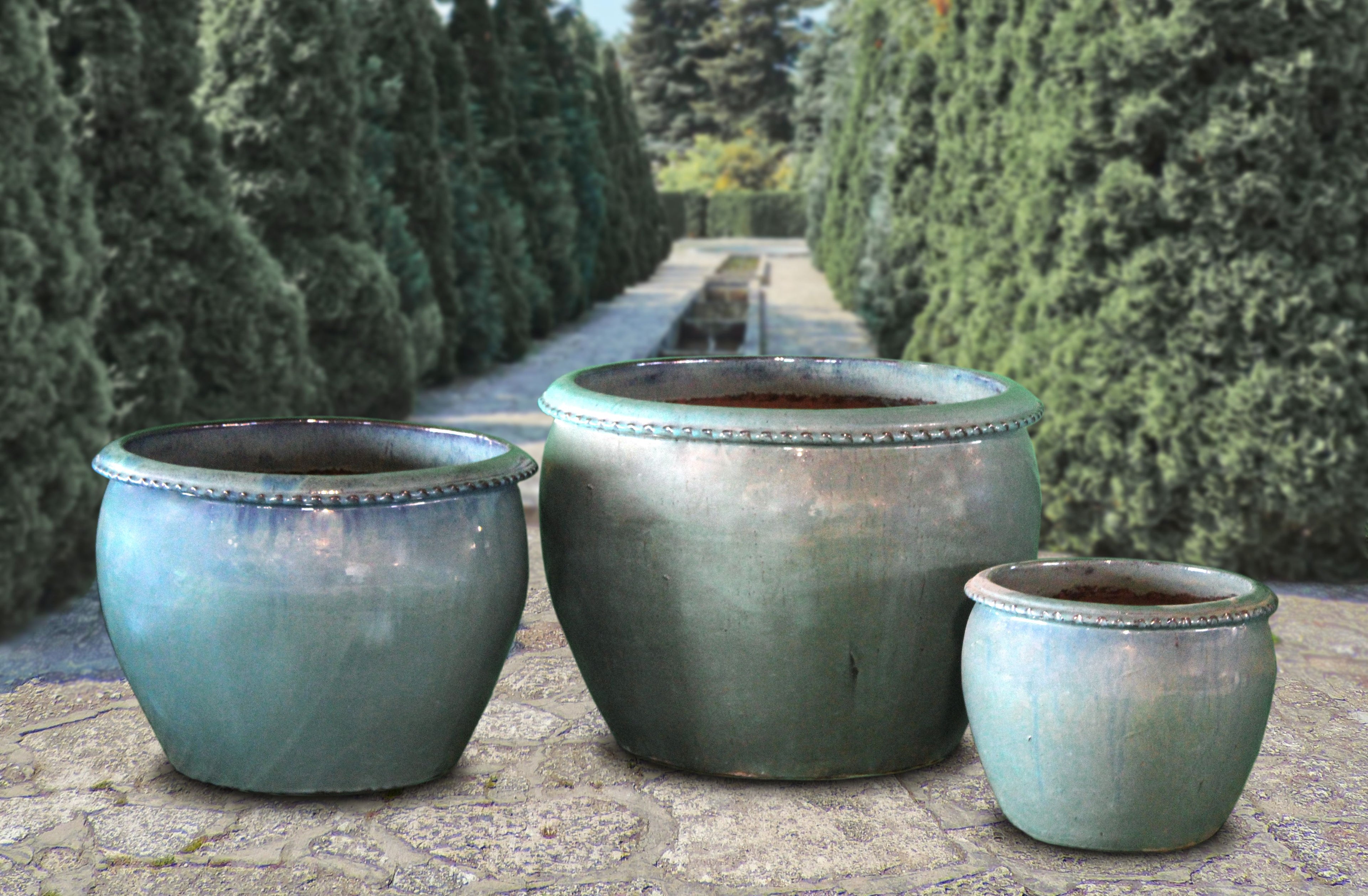 FIDELITY_PLANTERS_SET_OF_3 - Cast Stone International 