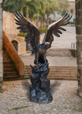 OPULENT_EAGLE_GAZING_LEFT - Cast Stone International 