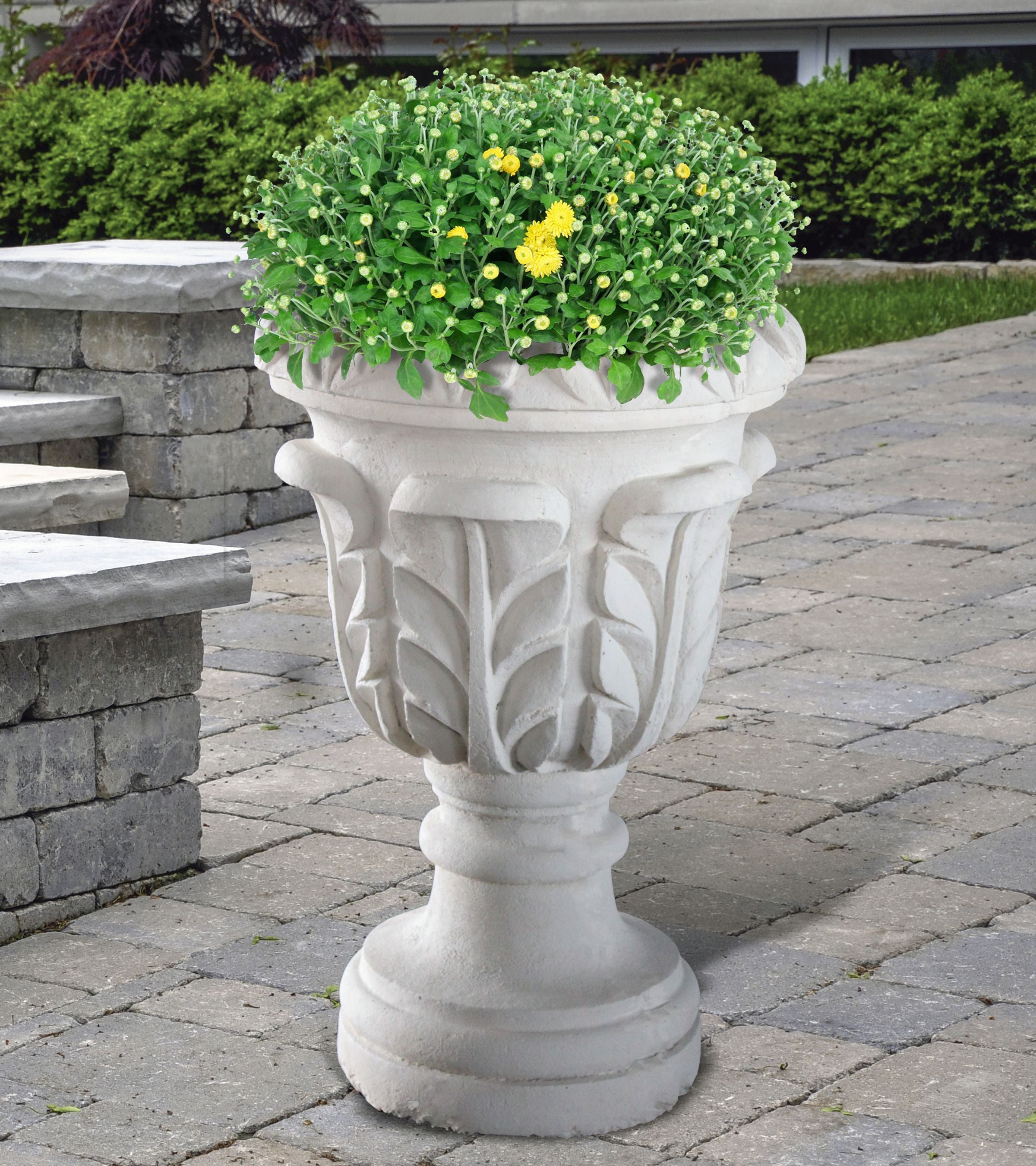 ROMANESQUE_URN - Cast Stone International 