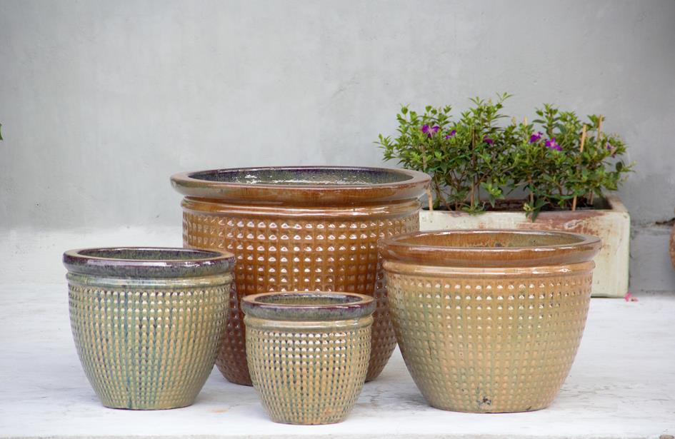 ROSEVILLE_PLANTERS - Cast Stone International 