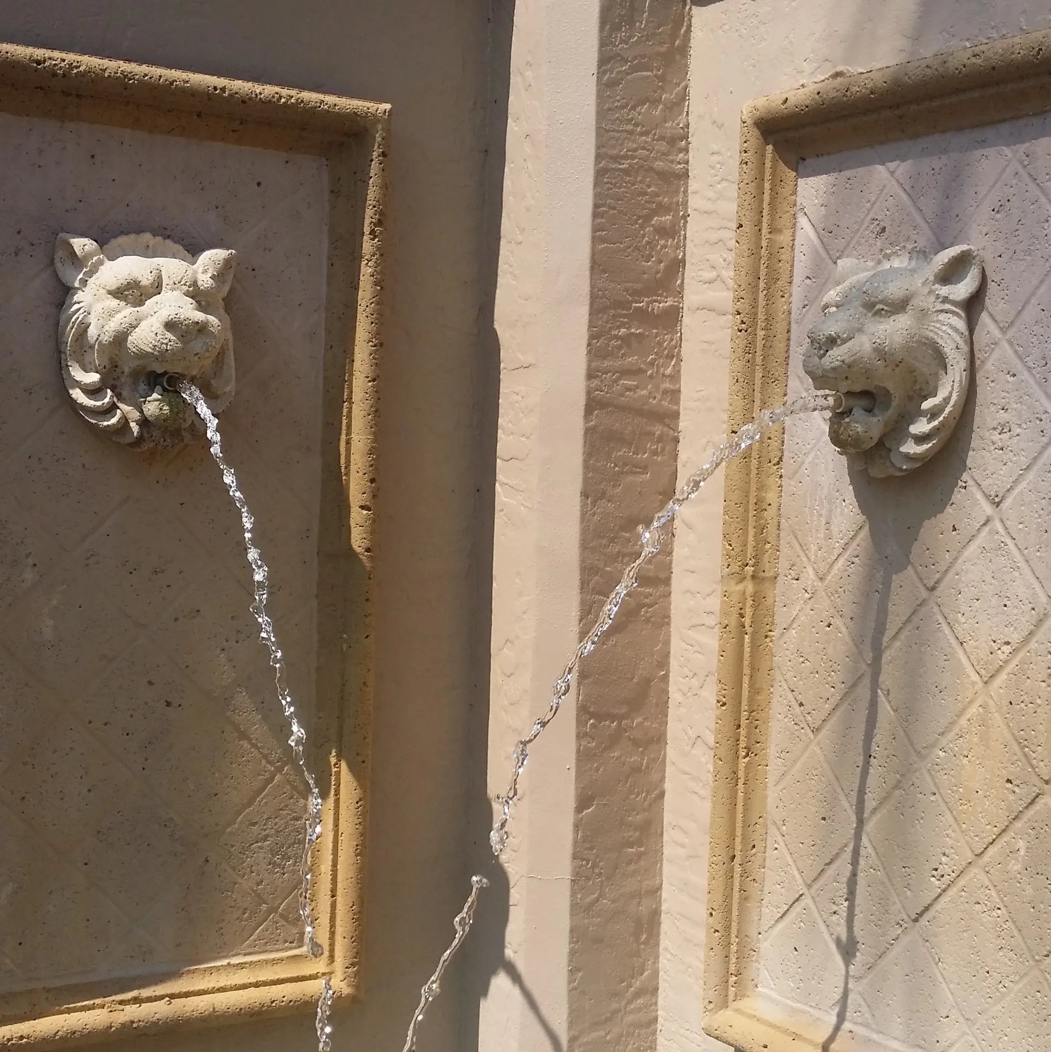 RomanLionHead - Cast Stone International 